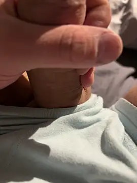 Snapshot of fuckdollflo chatting on 11-06-25, 04:44 fuckdollflo online show from 11-06-25, 04:44