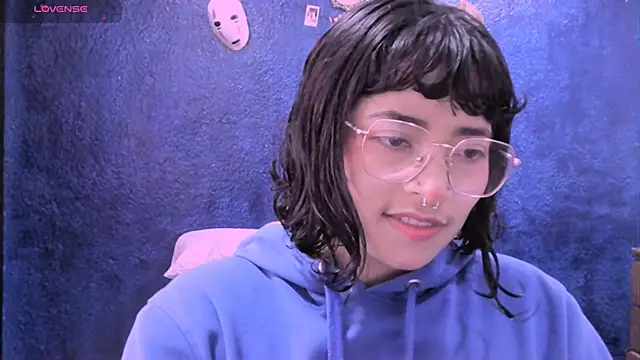 Snapshot of NinaYellow chatting on 02-17-25, 04:17 NinaYellow online show from 02-17-25, 04:17