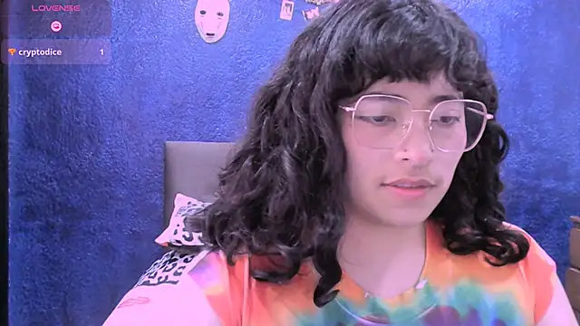 Snapshot of NinaYellow chatting on 10-24-25, 02:38 NinaYellow online show from 10-24-25, 02:38