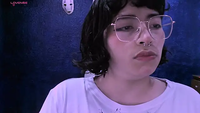 Snapshot of NinaYellow chatting on 12-03-24, 03:39 NinaYellow online show from 12-03-24, 03:39