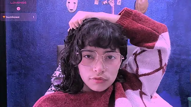 Snapshot of NinaYellow chatting on 10-13-25, 04:41 NinaYellow online show from 10-13-25, 04:41