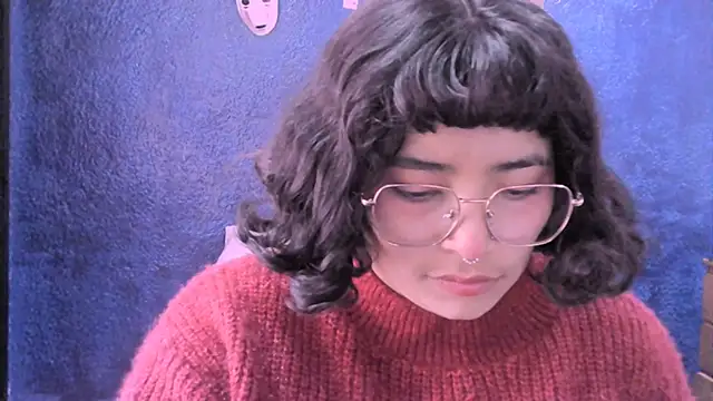 Snapshot of NinaYellow chatting on 01-11-25, 02:36 NinaYellow online show from 01-11-25, 02:36