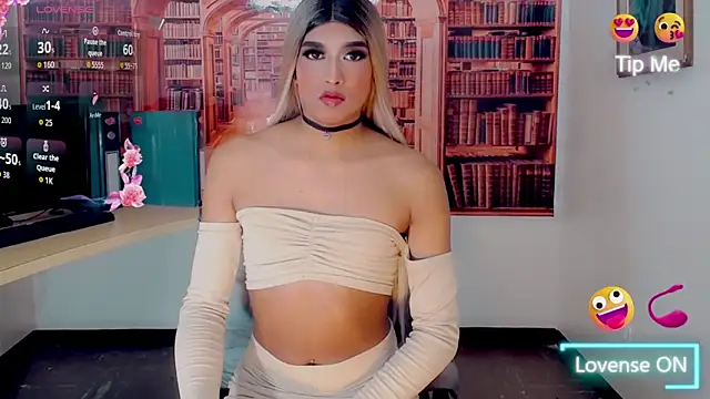 Amanda Cax online show from 12-17-25, 07:19