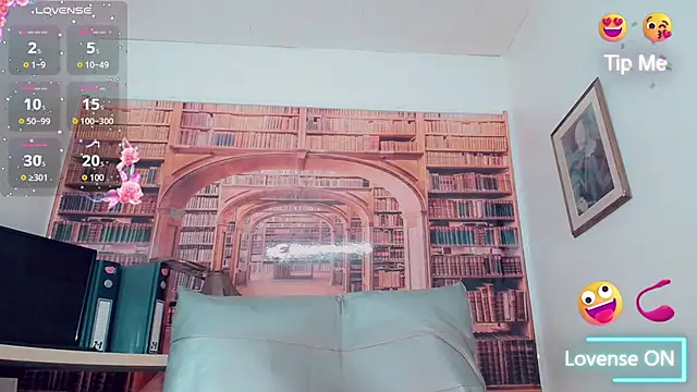 Amanda Cax online show from 12-19-25, 07:16