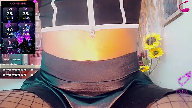 Amanda Cax online show from 10-27-25, 07:15