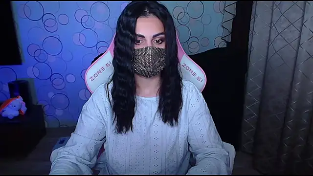   Yasmina   online show from 10-01-25, 05:01