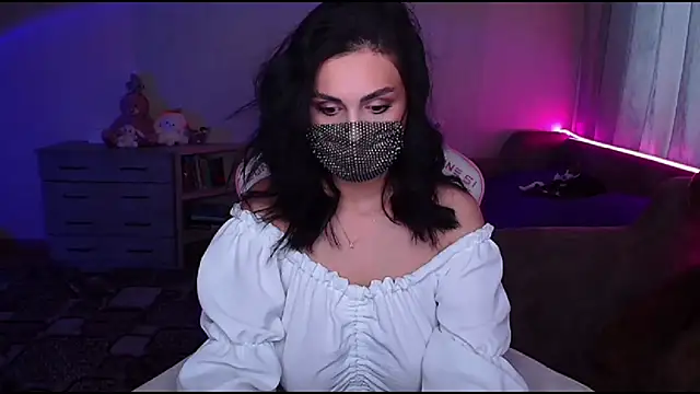   Yasmina   online show from 03-18-25, 03:56
