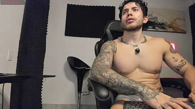 LucianSinclair online show from 04-11-26, 03:03