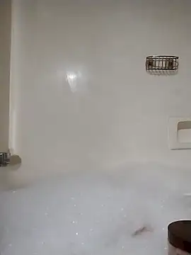 Snapshot of Everlyrose27 chatting on 01-09-26, 02:46 Everlyrose27 online show from 01-09-26, 02:46