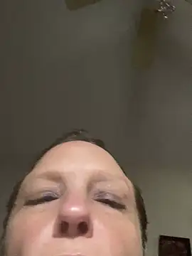 Snapshot of Everlyrose27 chatting on 01-09-25, 09:48 Everlyrose27 online show from 01-09-25, 09:48