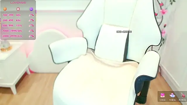 Snapshot of PimChanOK chatting on 06-21-26, 12:00 PimChanOK online show from 06-21-26, 12:00