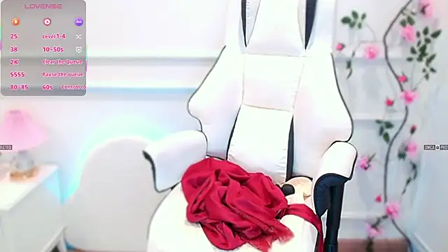 Snapshot of PimChanOK chatting on 06-27-26, 12:05 PimChanOK online show from 06-27-26, 12:05