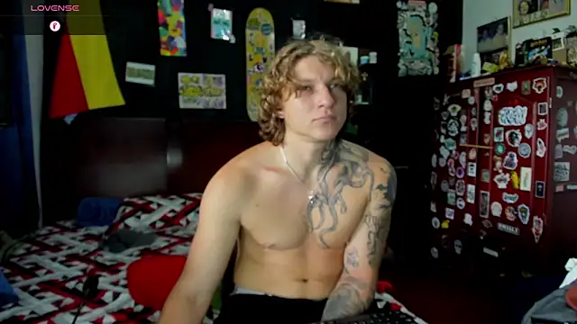 Tom Krakow online show from 10-29-25, 04:50