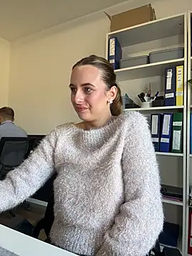 Hii Lolla online show from 04-02-26, 07:04