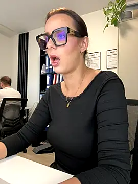 Hii Lolla online show from 10-03-25, 06:04