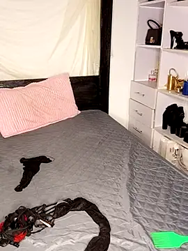 rosey cheeks online show from 11-21-25, 03:05