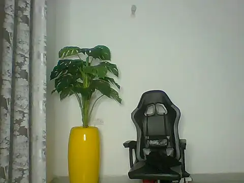 Snapshot of rosey_cheeks chatting on 02-18-26, 01:03 rosey cheeks online show from 02-18-26, 01:03