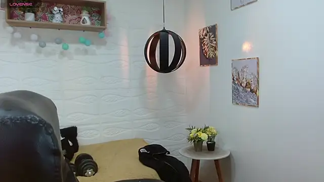 Snapshot of DmitriSanders chatting on 03-06-25, 06:52 DmitriSanders online show from 03-06-25, 06:52