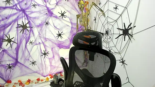 Snapshot of DmitriSanders chatting on 10-04-25, 06:53 DmitriSanders online show from 10-04-25, 06:53