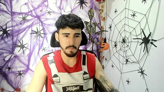 Snapshot of DmitriSanders chatting on 11-07-25, 07:07 DmitriSanders online show from 11-07-25, 07:07