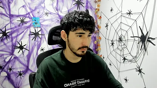 DmitriSanders online show from 12-18-25, 08:23