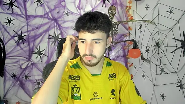 Snapshot of DmitriSanders chatting on 10-06-25, 03:46 DmitriSanders online show from 10-06-25, 03:46