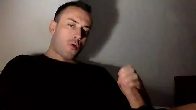 Snapshot of mainnrd chatting on 10-07-25, 10:44 mainnrd online show from 10-07-25, 10:44