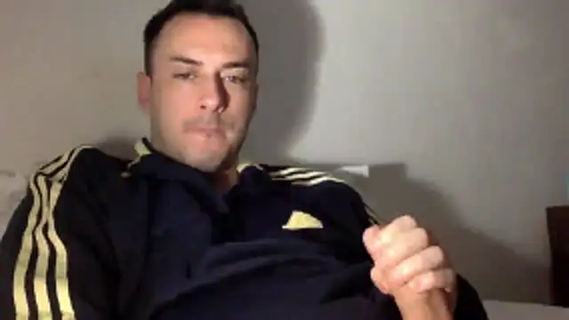 Snapshot of mainnrd chatting on 11-02-25, 06:18 mainnrd online show from 11-02-25, 06:18