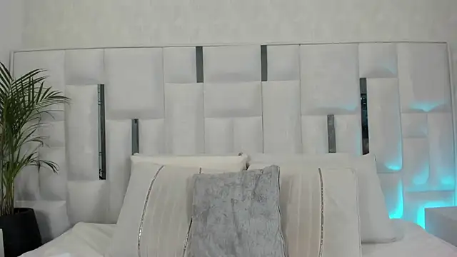 imkrystall online show from 01-13-26, 08:24