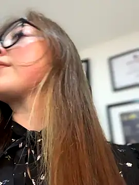 Sofii gold online show from 09-27-25, 11:33