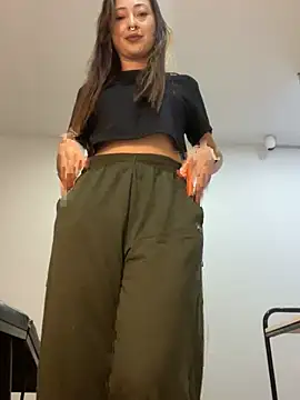 Sofii gold online show from 01-14-25, 01:15