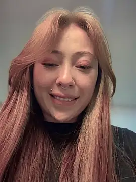 Sofii gold online show from 01-19-25, 04:22