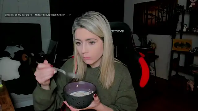 Lisaonthemoon online show from 01-06-26, 08:24