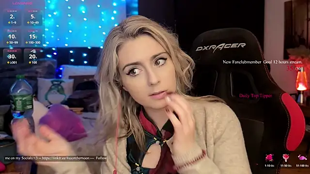 Lisaonthemoon online show from 05-09-26, 04:43