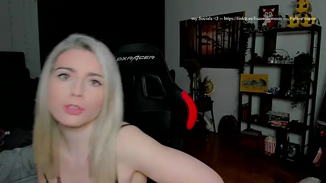 Lisaonthemoon online show from 02-25-26, 07:36