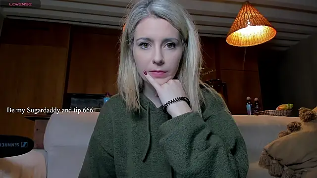 Lisaonthemoon online show from 11-12-25, 05:39