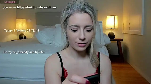 Lisaonthemoon online show from 11-13-25, 04:00