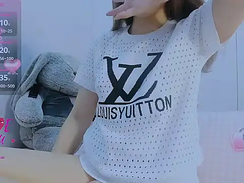 Linh diudang online show from 04-12-26, 01:20