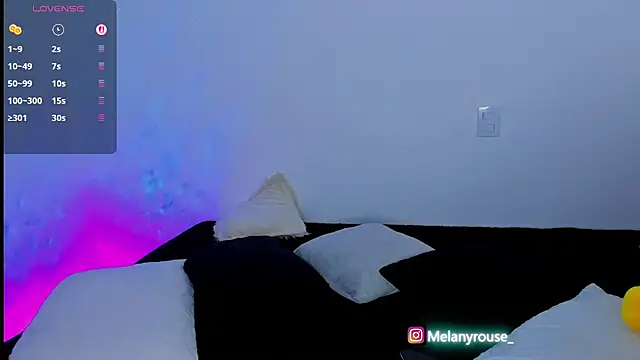 melanyrouse1 online show from 10-28-25, 08:41