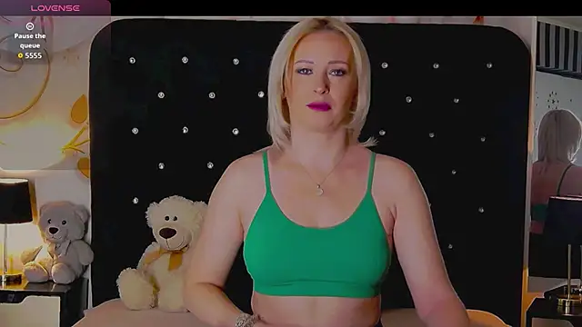 OliviaShaw23 online show from 01-11-26, 09:55