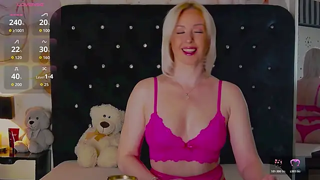 OliviaShaw23 online show from 04-04-26, 08:26