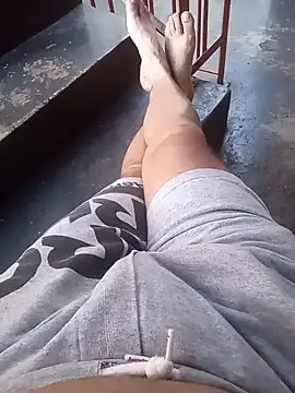 Snapshot of dredre1069 chatting on 01-25-25, 09:46 dredre1069 online show from 01-25-25, 09:46