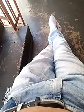 Snapshot of dredre1069 chatting on 12-23-24, 05:11 dredre1069 online show from 12-23-24, 05:11