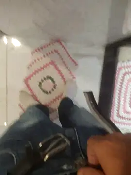 Snapshot of dredre1069 chatting on 01-13-26, 07:29 dredre1069 online show from 01-13-26, 07:29