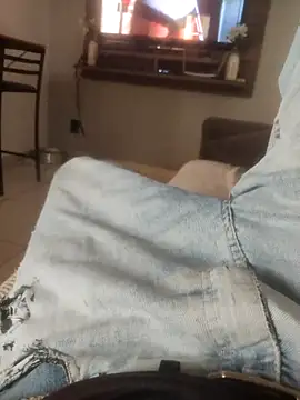 Snapshot of dredre1069 chatting on 12-18-25, 04:33 dredre1069 online show from 12-18-25, 04:33