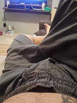 Snapshot of dredre1069 chatting on 04-10-26, 02:51 dredre1069 online show from 04-10-26, 02:51