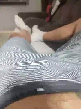 Snapshot of dredre1069 chatting on 11-27-25, 02:28 dredre1069 online show from 11-27-25, 02:28