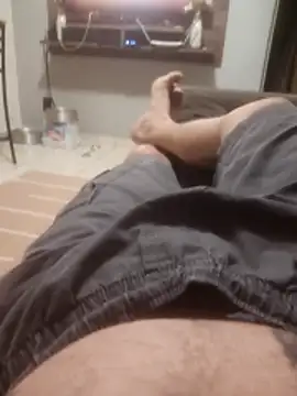 Snapshot of dredre1069 chatting on 03-27-26, 02:09 dredre1069 online show from 03-27-26, 02:09