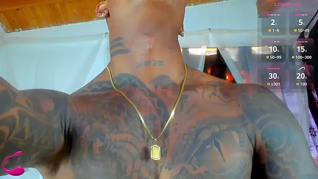 esteveen ortegas  online show from 10-14-25, 05:24