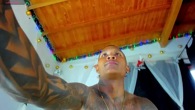 esteveen ortegas  online show from 12-21-25, 10:10